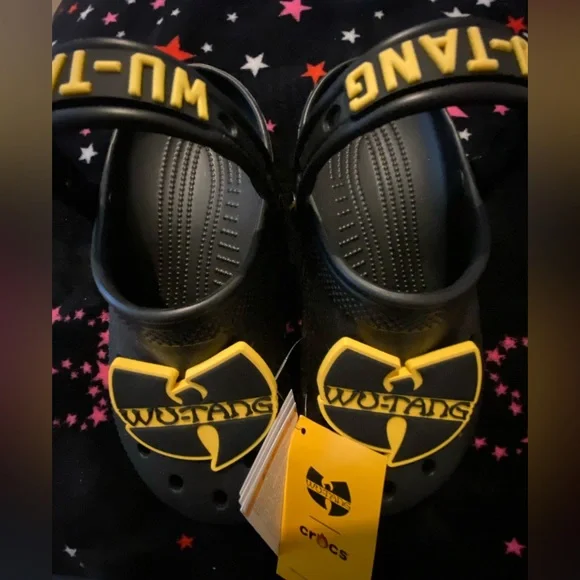 CROCS | Shoes | Limited Edition Wu Tang X Crocsoriginal  display picture 3